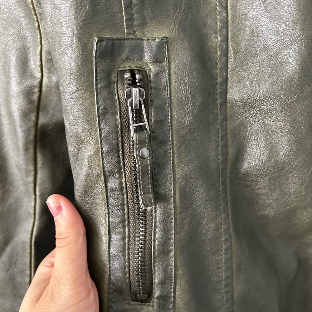 Max Studio Green Leather Jacket - image 4